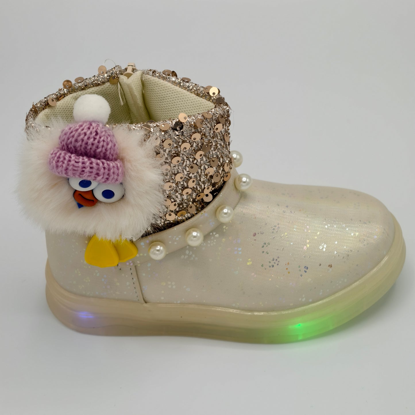 double eyes cap shoe