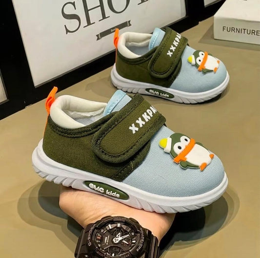 USD-05 Shoe