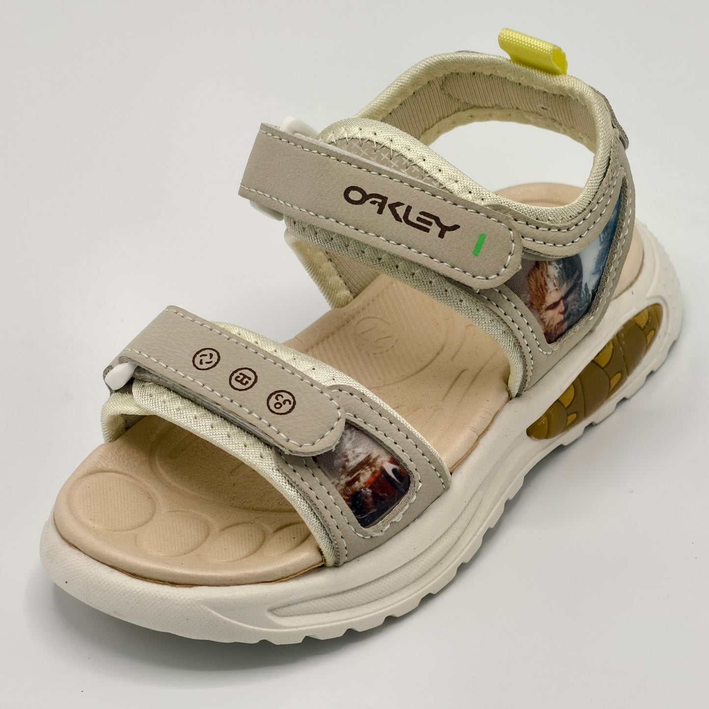 Movie-Lay sandle