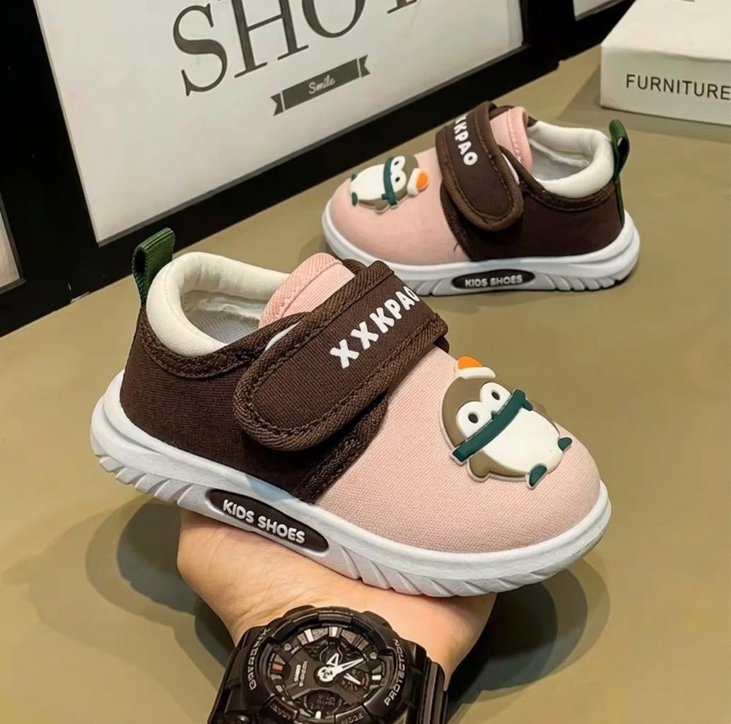 USD-05 Shoe